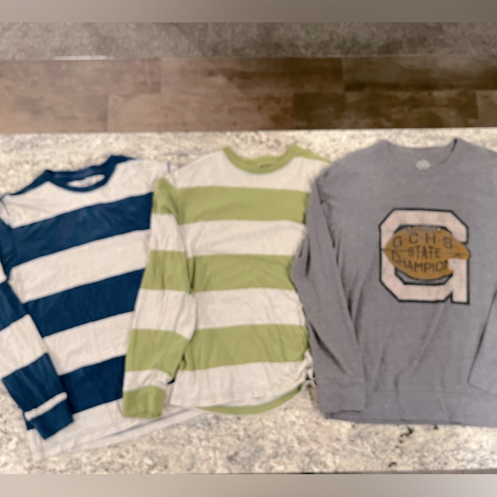 Long sleeve light weight men’s medium shirts - 3 total